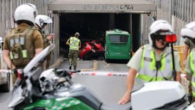 Fatal accidente de tránsito en Lo Espejo: Madre y sus dos hijos fallecieron tras choque entre un auto y una micro