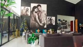 "La gente me pela. Dicen que es flaite, que es egocéntrico... ¡Si es mi casa poh!", comenta Mariela Román sobre retratos con Fabricio, su marido