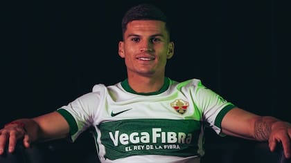 Sumó sus primeros minutos: Lucas Cepeda debutó en el Elche contra el Barcelona