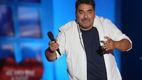 "Yo sé lo que están pensando, 'está guatón este w...'": la rutina de Rodrigo Villegas durante la madrugada de la Teletón