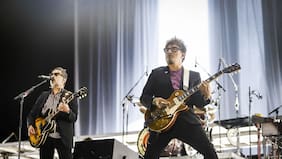 Los Bunkers marcan un hito para la música chilena cerrando a todo voltaje un masivo sábado en el Lollapalooza