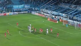 “¿No estaba lesionado?”: Golazo de Williams Alarcón reabren críticas a Gareca por desconvocarlo