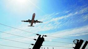 Famosos tiran el verso sobre ponerle al aeropuerto Pablo Neruda