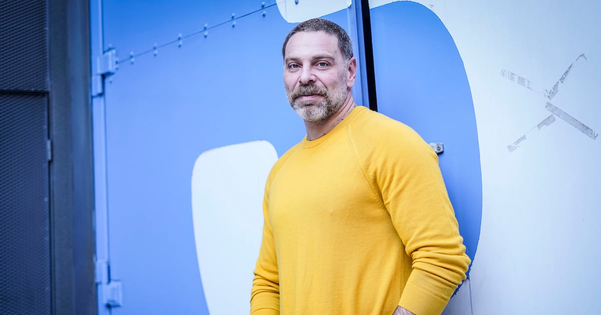 Revelan detalles del nuevo romance de José Antonio Neme y su reacción "denigrante" con un mesero