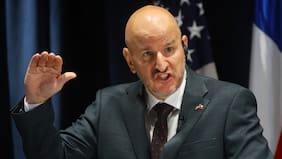 Embajador de Estados Unidos defendió la revocación de visas a ministro Muñoz y otros dos funcionarios