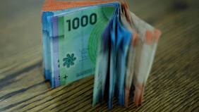 La mitad de los trabajadores en Chile recibieron sueldos de $502 mil o menos en 2022