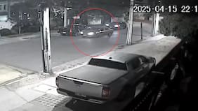 Encañonado y lanzado al suelo frente al templo: Conductor sufrió violento portonazo cuando entraba a iglesia evangélica