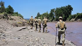 Tragedia familiar: hallan a madre arrastrada por el río Tinguiririca y sigue búsqueda de su pequeña hija y de amigo