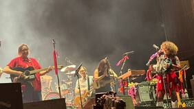 Gracias a la vida por Arcade Fire en Lollapalooza 2024