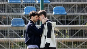 Una historia de amor entre dos chicos y centrada en el fútbol: la nueva teleserie vertical que prepara Canal 13