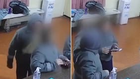Le tocó el trasero a colega, quedó grabado y ahora deberá pagar millonaria suma: el video que condenó a concejal abusador