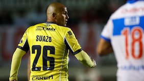 “Quería retirarme en cancha…”: “Chupete” Suazo vuelve tras cinco meses y le pone fecha a su último partido