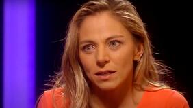 "Le tomé las manos a modo de ruego para que dejara de increparme...": Mariana Derderián explica por qué fue detenida en aeropuerto de Calama