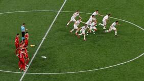 España sufrió en los penales pero acabó eliminando a Suiza