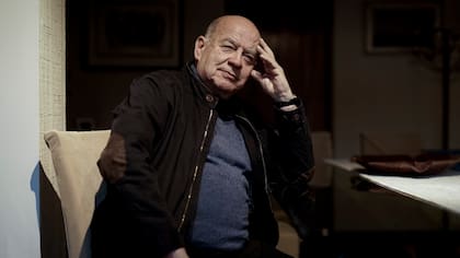 “Los recursos están…”: Insulza llega con todo a Azul Azul e ilusiona a hinchas con el estadio de la “U”