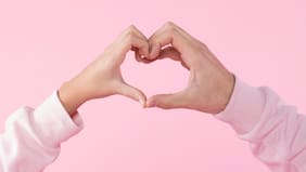 Nueva pareja en el mundo de la farándula: conoce a los tortolos