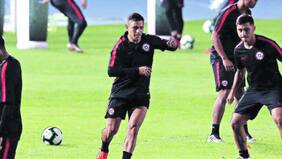 Ni el tobillo se la puede con Alexis