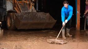 Rafael Nadal colgó la raqueta para ayudar a los damnificados en Mallorca