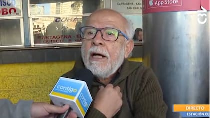 “Como yo no tengo auto, no me importa nada”: El entrevistado que terminó dándose cuenta que el alza sí lo afectará