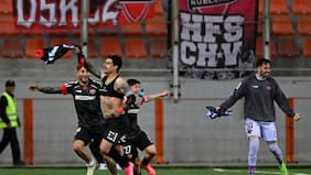 Desde mitad de cancha: el golazo del Pato Rubio para Ñublense que hunde a Cobreloa