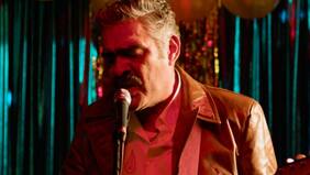 “Los Años Salvajes”: Un viaje emocional a través del rock, la nostalgia y la redención en Valparaíso