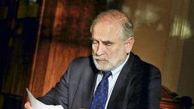 Presidente del Senado declaró sentir "vergüenza" sobre reajuste del sueldo mínimo