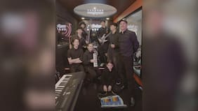 El profesor de música que pasó de TikTok a grabar en un estudio con sus alumnos