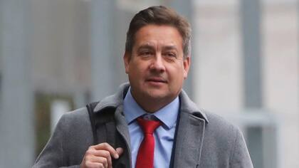 Se sumó al primo de Parisi: exfiscal fue detenido por caso de falsos detectives que extorsionaban chinos