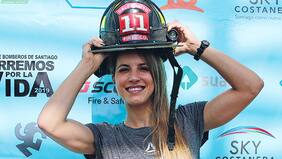 Lucila Vit: la chica buena de bomberos
