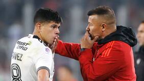 El quiebre es total: barristas de Colo Colo exigen que Esteban Pavez renuncie a la capitanía