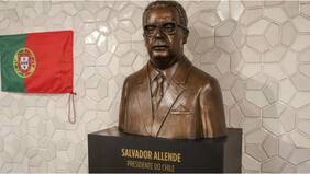 Portugal inaugura busto de Salvador Allende en metro de Lisboa