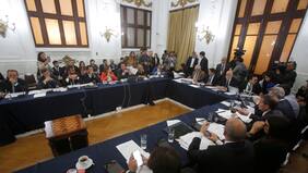 Séptimo retiro: comisión rechaza proyecto y pasa a la Sala con informe negativo