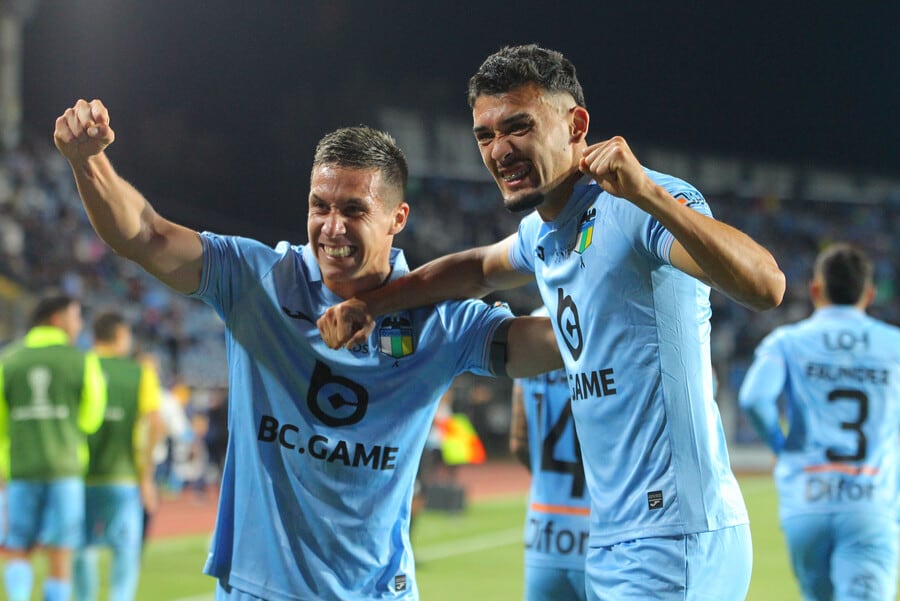 “No existe…”: medio paraguayo dispara contra Arnaldo Castillo por sus dudas entre jugar por la Albirroja o Chile