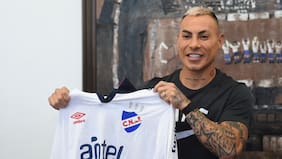¿Vuelve a la ‘U’?: Aseguran que Eduardo Vargas tiene los días contados en Nacional de Uruguay