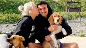 "El es una persona muy especial que me gustaría que estuviese a mi lado por siempre...", dice Vesta Lugg de su pololo el futbolista e integrante de La Roja Pablo Galdames