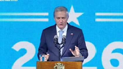 Dijo que era “una metáfora”: Kast “aclara” su recordada frase de campaña sobre expulsión de inmigrantes