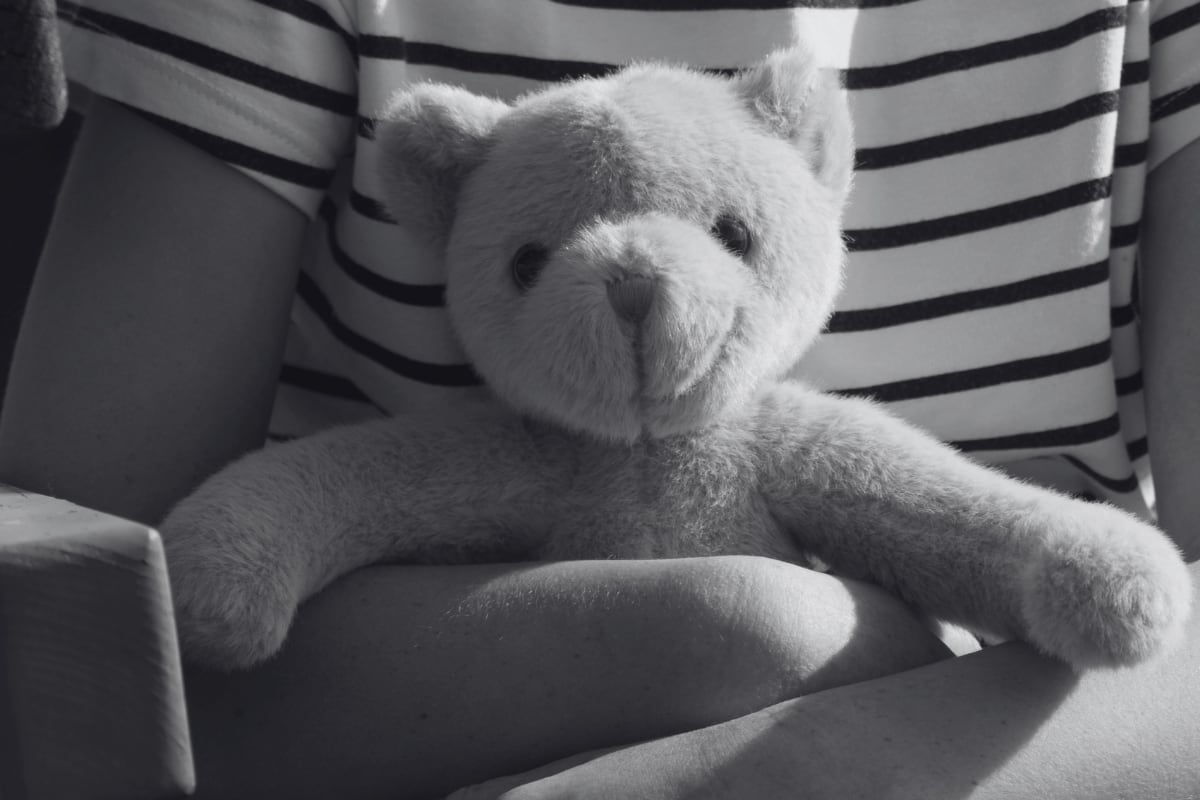 “Yo quiero una vida normal y no ser prostituta”: el dramático caso de abandono de menor que era explotada sexualmente por su madre