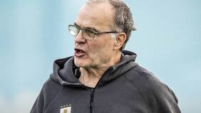 Hasta podría perder el título de entrenador: el drástico castigo que arriesga Marcelo Bielsa tras “venganza” de la Conmebol