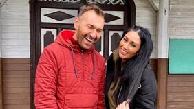 "Qué lástima…": Jordi Castell lamenta el abrupto fin de "Mochileros" y cuestiona a TVN