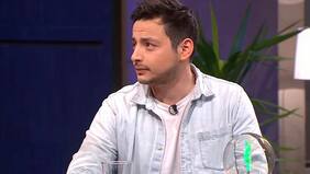 «Es mi pega, pero le tengo respeto. Es un arma de doble filo todas las redes sociales…», dice el personaje de Instagram y YouTube Pollo Castillo