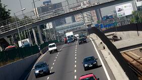 Santiago: uso de autopistas urbanas en octubre superó al de marzo