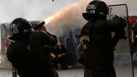 Ley Naín libra de cargos a 5 carabineros que dispararon en el Estallido Social: arriesgaban hasta 18 años de cárcel