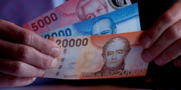 billetes dinero referencial