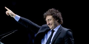 Milei asiste al acto ‘Viva 24’ organizado por VOX