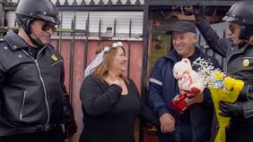 "Felipe Izquierdo sabía andar en moto. Yo me caía siempre en la moto, no la dominaba, pero era muy entretenido sentirse como Elvis...", recuerda Fernando Larraín sobre los "Corazones Service"