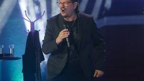 “En nuestra sociedad, tenís que pisar a uno pa’ poder salir a flote”: las definiciones de política y humor de Mauricio Palma