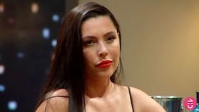 “El cirujano me miró y me dijo ‘tení que ir al sicólogo’… Y yo ‘es que tengo un rollito aquí’. Y me dice ‘Dani, no tení ni un litro de grasa’…”, revela Daniela Aránguiz