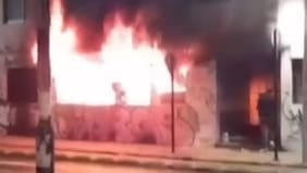 “Se enteró y quiso hacer esto”: la noticia que indignó a extranjero que incendió edificio donde vivía familia de su ex