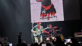 Tom Morello batalló en Santiago convocando a Víctor Jara y el Perro Matapacos