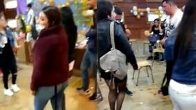 Abren investigación por bailes y posibles infracciones sanitarias en velorio de joven trans